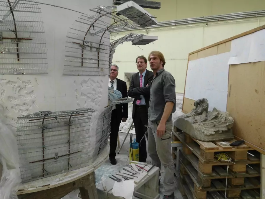 Signal für das Berliner Schloss – CDU/CSU-Arbeitsgruppe für Verkehr, Bau und Stadtentwicklung übergibt private Spende - Foto Signal für das Berliner Schloss – CDU/CSU-Arbeitsgruppe für Verkehr, Bau und Stadtentwicklung übergibt private Spende - Bild