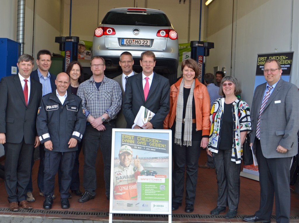DEKRA DEKRA SafetyCheck 2012 für junge Autofahrer - Bild