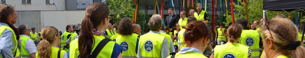 Parlamentarisches Bicycle Race mit Gero Storjohann durch Ostberlin - Bild