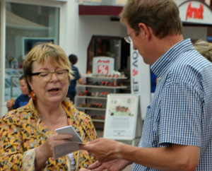 Bad Segebergs Bürgervorsteherin Ingrid Altner und  der Bundestagsabgeordnete Gero Storjohann