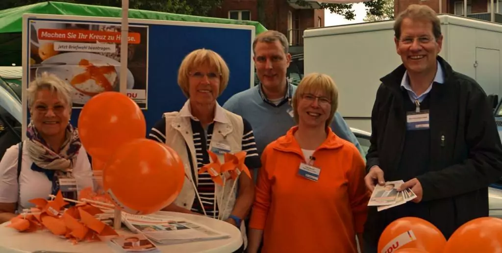 Gero Storjohann auf dem Markt in Bargteheide - Foto Stand-Bargteheide-WEB