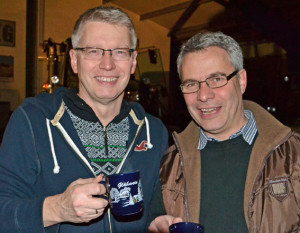 Gute Stimmung  auch bei Thomas  Ahnfeldt und Gastgeber Thorsten Poggensee.