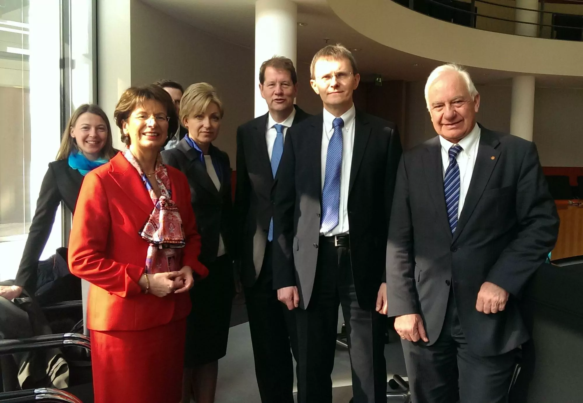 V.r.n.l. – Cajus Cäsar MdB, der Finanzminister der Republik Lettland Andris Vilks, Gero Storjohann MdB, Die Botschafterin der Republik Lettland Elita Kuzma, Marie-Luise Dött MdB.