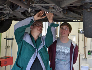 Gero Storjohann ruft zur Teilnahme am SafetyCheck auf - Foto Untersuchung-1-WEB