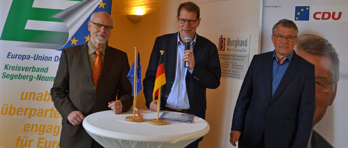 Erfolgreicher Europafrühschoppen mit Reimer Böge in Bad Segeberg - Foto Redner WEB