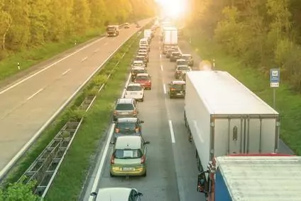 Die Bildung einer Rettungsgasse soll klarer und einfacher geregelt sein.