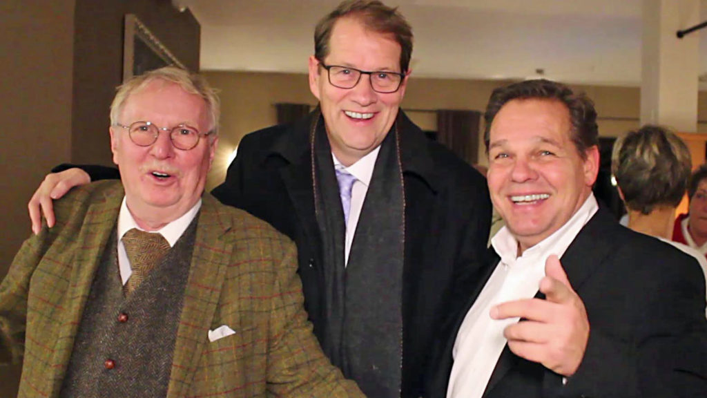 Uwe Voss, Gero Storjohann MdB und Dieter Grimm hatten viel Spaß beim Martinsgansessen der CDU Bad Segeberg. – Foto Alexx Grimm