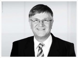 CDU/CSU-Fraktionsvorsitzender Volker Kauder zum Tod Peter Hintzes - Foto Bundestagsvizepräsident Peter Hintze