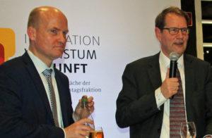 So geht‘s: Zutrauen - Zupacken - Zusammenhalten - Foto So geht‘s: Zutrauen - Zupacken - Zusammenhalten - Bild