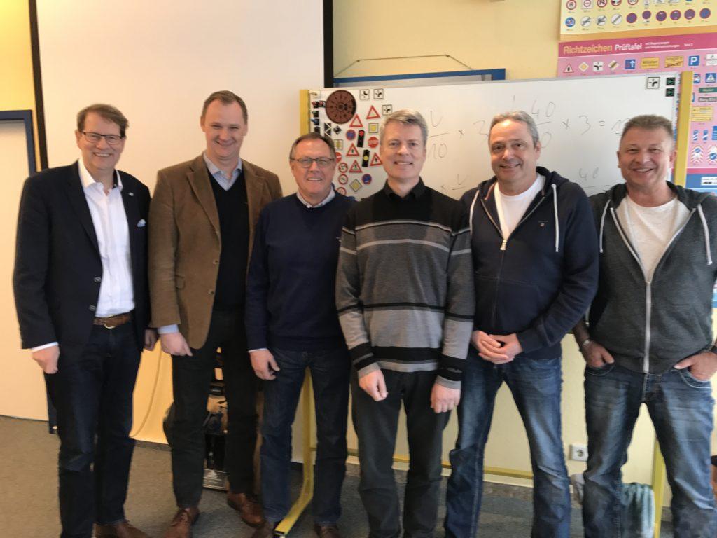 Fahrschulen treffen Gero Storjohann - Foto Fahrschulen treffen Gero Storjohann - Bild
