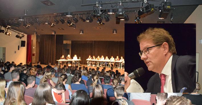 Gero Storjohann im Parteiencheck vom Gymnasium Harksheide - Bild