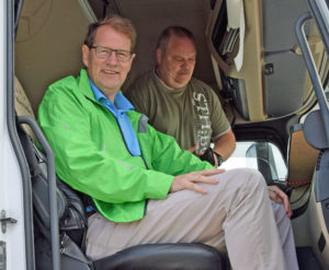 Gero Storjohann im LKW unterwegs nach Budapest - Bild