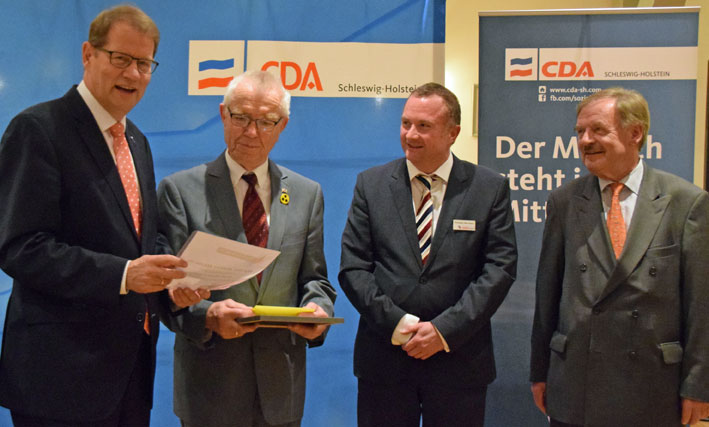 Bruno-Timm-Preis 2017 an Hans Peter Sager verliehen - Foto Bruno-Timm-Preis 2017 an Hans Peter Sager verliehen - Bild
