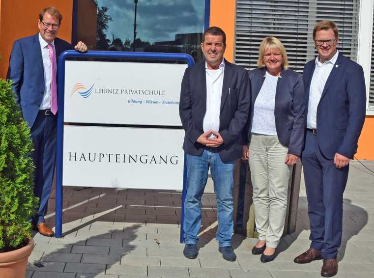 Glückwunsch von CDU Abgeordneten an die Leibnitzschule - Foto Glückwunsch von CDU Abgeordneten an die Leibnitzschule - Bild