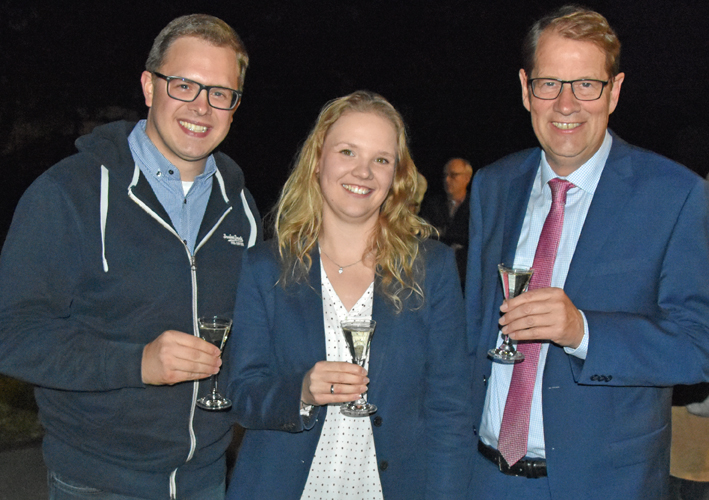Glückwunsch: Ole Plambeck und Annika Ahrens-Glismann heiraten - Foto Glückwunsch: Ole Plambeck und Annika Ahrens-Glismann heiraten - Bild