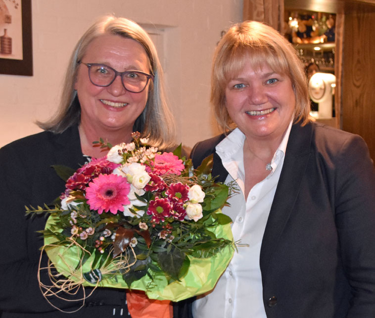 Grünkohlessen mit Staatssekretärin und Bundestagsabgeordnetem - Foto Grünkohlessen mit Staatssekretärin und Bundestagsabgeordnetem - Bild
