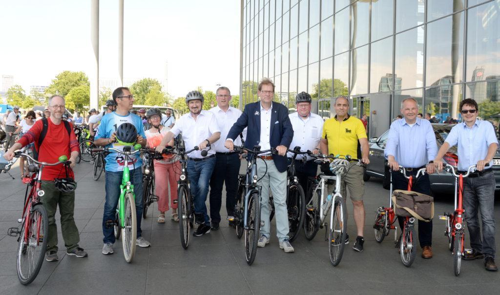 Parlamentarische Fahrradtour 2019 - Foto Parlamentarische Fahrradtour 2019 - Bild