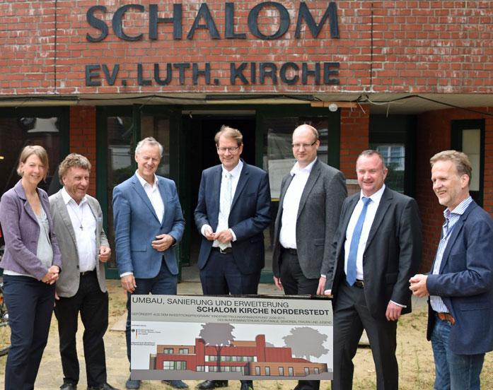 Gero Storjohann unterstützt denkmalgeschütztes Schalom in Norderstedt - Foto Gero Storjohann unterstützt denkmalgeschütztes Schalom in Norderstedt - Bild