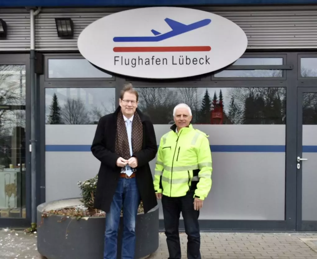 Gero Storjohann beim Flughafen Lübeck - Bild