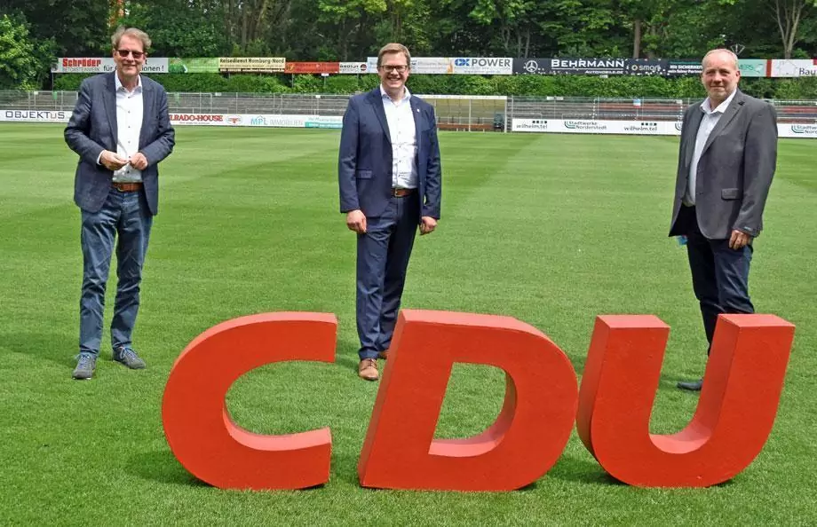 Herzlichen Glückwunsch Ole Plambeck - Foto Herzlichen Glückwunsch Ole Plambeck - Bild