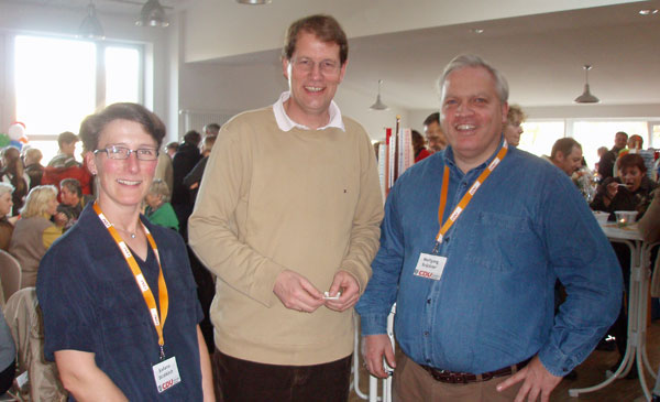 Stefanie Strohkirch (neue CDU-Vorsitzende in Boostedt ab 1. Januar 2008), Gero Storjohann MdB (Mitte) und Wolfgang Brückner (Vorsitzender CDU Boostedt) freuen sich über den Erfolg vom Herbstmarkt 2007.