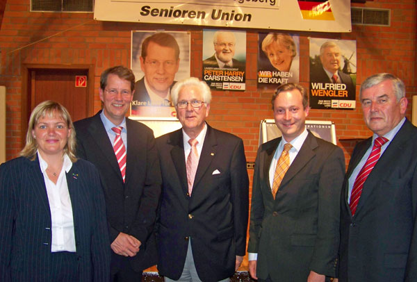 (vlnr.) Katja Rathje-Hoffmann (Landtagskandidatin für Norderstedt), Gero Storjohann MdB (Bundestagskandidat im Wahlkreis Segeberg/Stormarn-Nord), Harald Ledig (Kreisvorsitzender der Senioren Union), Dr. Axel Bernstein MdL (Landtagskandidat  Segeberg Ost) und Wilfried Wengler MdL (Landtagskandidat Segeberg West)