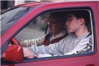 Begleitetes Fahren mit 17 - Der CDU-Bundestagsabgeordnete Gero Storjohann fordert die Einführung dieses Modellversuchs in Schleswig-Holstein