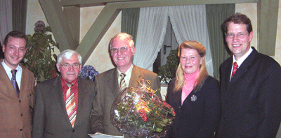 Grünkohlessen, Polit-Talk und Tombola in der Strengliner Mühle: (Vl). Axel Bernstein MdL, Heinrich Koth (Vorsitzender Bezirksverband Pronstorf), Alfred Könnecke (Gewinner der Berlin-Reise), Bettina Albert (CDU Ortsverbandvorsitzende in Pronstorf) und Gero Storjohann (CDU Kreisvorsitzender und Bundestagsabgeordneter).