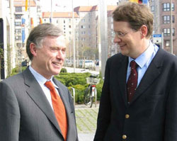 Gero Storjohann stimmte in der Bundesversammlung für  Horst Köhler und gehörte zu den ersten Gratulanten