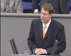 Der CDU-Bundestagsabgeordnete Gero Storjohann bei einer Plenarrede im Deutschen Bundestag