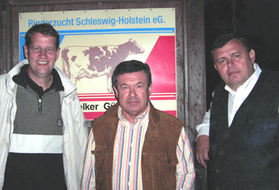 Gero Storjohann (links), Wolfgang Horstmann CDU-Vorsitzender in Henstedt Ulzburg und Bürgermeister Volker Dornquast  auf dem CDU-Hoffest in Götzberg.
